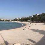 Tres Beau T2 Dans Parc Montfleury ,proche Centre ,au Calme 44 Bd Montfleury Cannes