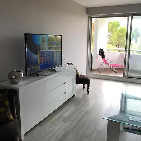 Très Beau T2 Dans Parc Montfleury ,proche Centre ,au Calme 44 Bd Montfleury