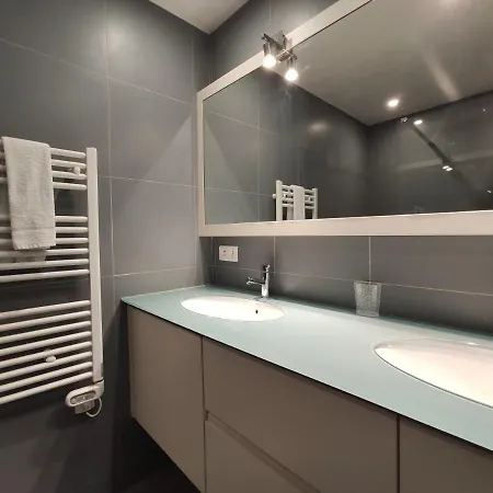 Tres Beau T2 Dans Parc Montfleury ,proche Centre ,au Calme 44 Bd Montfleury Apartment *