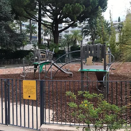 Tres Beau T2 Dans Parc Montfleury ,proche Centre ,au Calme 44 Bd Montfleury 公寓 戛纳